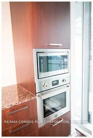 14 York Street 2108, Toronto C01, ON M5J 2Z2