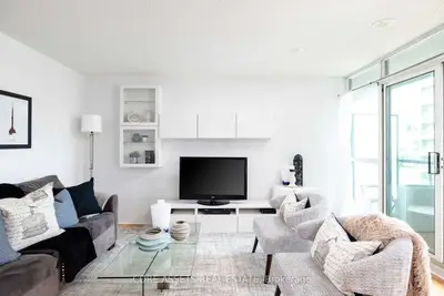 219 Fort York Boulevard 521, Toronto C01, ON M5V 1B1
