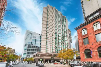 38 Elm Street 3011, Toronto C01, ON M5G 2K5