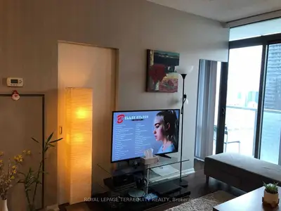 38 Grenville Street 2806, Toronto C01, ON M4Y 1A5
