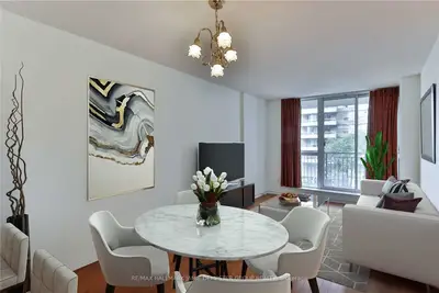 300 Balliol Street 515, Toronto C10, ON M4S 1C5