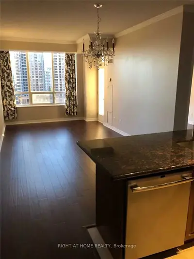 28 Byng Avenue 907, Toronto C14, ON M2N 7H4