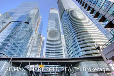 14 York Street 4912, Toronto C01, ON M5J 2Z2