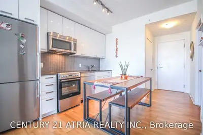 295 Adelaide Street W 3903, Toronto C01, ON M5V 0L4