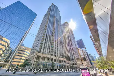 761 Bay Street Lph 07, Toronto C01, ON M5G 2R2