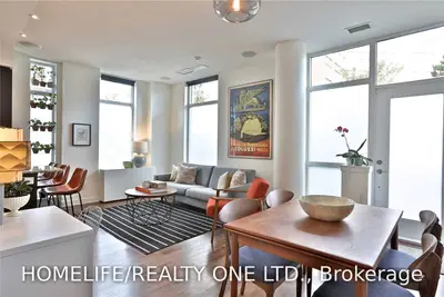 260 Sackville Street 101, Toronto C08, ON M5A 0B3