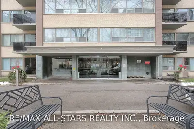 484 Avenue Road 906, Toronto C03, ON M4V 2J5
