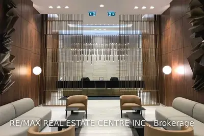8 Eglinton Avenue E 801, Toronto C03, ON M4P 0C1