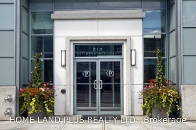 212 Eglinton Avenue E 1410, Toronto C10, ON M4P 1K2