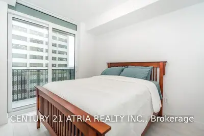 8 Eglinton Avenue E 2304, Toronto C10, ON M4P 1A6
