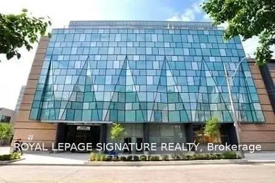 156 Portland Street 701, Toronto C01, ON M5V 0G1