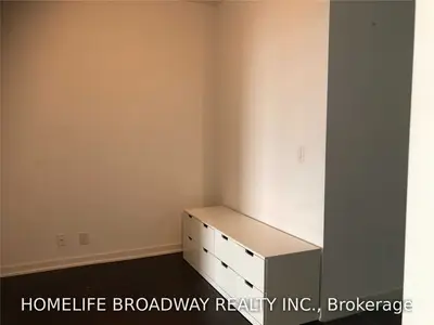 12 York Street 4003, Toronto C01, ON M5J 0A9