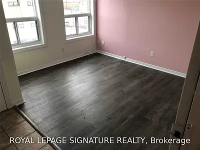 826 Bloor Street W 302, Toronto C01, ON M6G 1L9