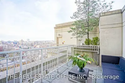 38 Avenue Road 1001, Toronto C02, ON M5R 2G2
