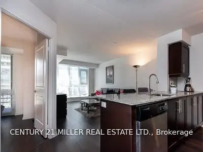35 Bastion Street 614, Toronto C01, ON M5V 0C2