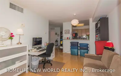 35 Finch Avenue E 206, Toronto C14, ON M2N 6Z8