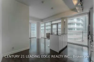 12 YORK Street 1210, Toronto C01, ON M5J 0A9