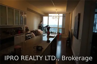 33 Singer Court 2210, Toronto C15, ON M2K 0B4