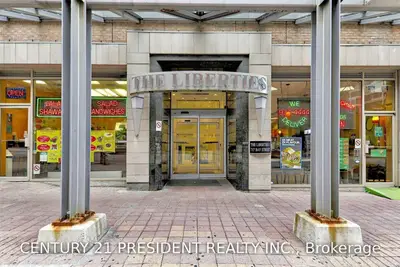 717 Bay Street 809, Toronto C01, ON M5G 2J9