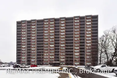 45 Sunrise Avenue 1603, Toronto C13, ON M4A 2S3
