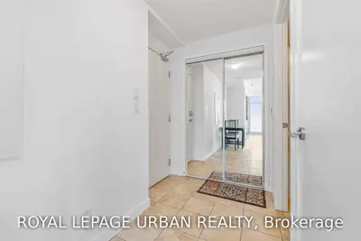 14 York Street 5111, Toronto C01, ON M5J 0B1