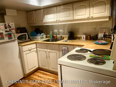 70 Dupont Street Bsmt, Toronto C02, ON M5R 1V2