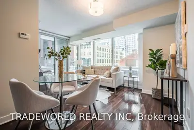 295 Adelaide Street W 208, Toronto C01, ON M5V 0L4