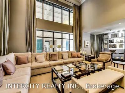 35 Hayden Street 323, Toronto C08, ON M4Y 3C3