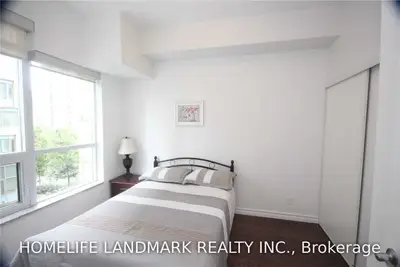 500 Sherbourne Street 306, Toronto C08, ON M4X 1L1
