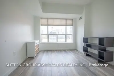 889 Bay Street 901, Toronto C01, ON M5S 3K5