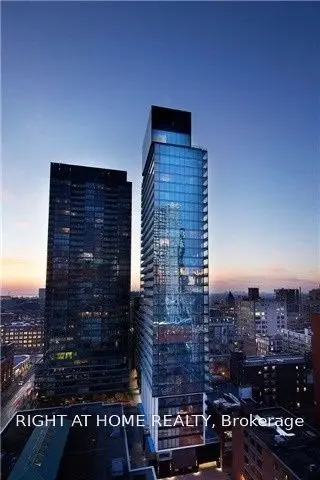 11 Charlotte Street 1104, Toronto C01, ON M5V 2H5