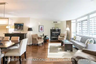 300 Bloor Street E 1008, Toronto C09, ON M4W 3Y2