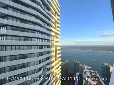 100 Harbour St Street 6506, Toronto C01, ON M5J 1B7