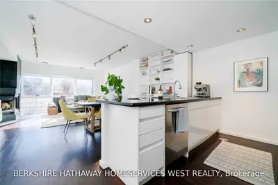 34 Claremont Street 206, Toronto C01, ON M6J 2M4