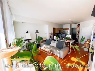 25 Capreol Court 3610, Toronto C01, ON M5V 3Z7