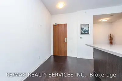 8 Mercer Street 801, Toronto C01, ON M5V 0C4