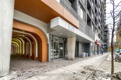 525 Adelaide Street W 633, Toronto C01, ON M5V 1T6
