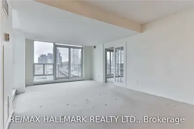 410 Queens Quay W 1516, Toronto C01, ON M5V 3T1