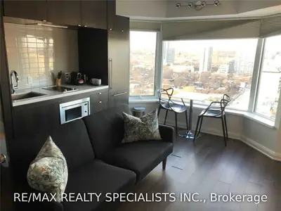 155 Yorkville Avenue 2201, Toronto C02, ON M5R 1C4