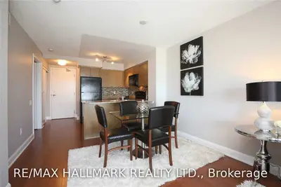 2191 Yonge Street 2810, Toronto C10, ON M4S 3H8