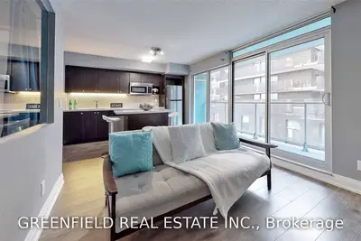 555 Wilson Avenue W 319E, Toronto C06, ON M3H 5Y6