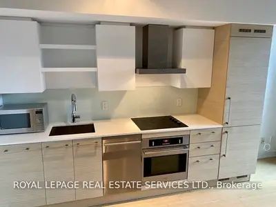 1030 King Street W 348, Toronto C01, ON M6K 3N3