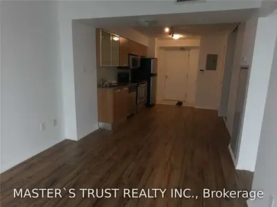 38 Grenville Street 1710, Toronto C01, ON M4Y 1A5