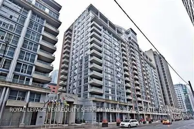 250 Wellington Street Ph37, Toronto C01, ON M5V 3P6