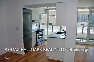 111 Elizabeth Street 311, Toronto C01, ON M5G 1P7