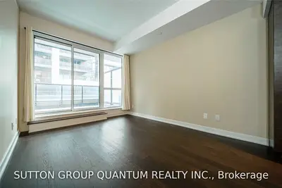 1030 King Street W 334, Toronto C01, ON M6K 0B4