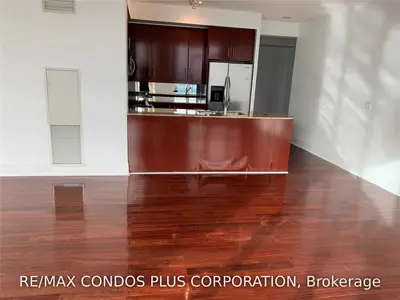 16 Yonge Street 3907, Toronto C01, ON M5E 1R4