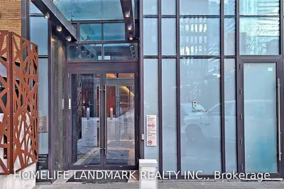 8 Eglinton Avenue E 1111, Toronto C10, ON M4P 01C