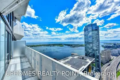 100 Harbour Street 6102, Toronto C01, ON M5J 2T5