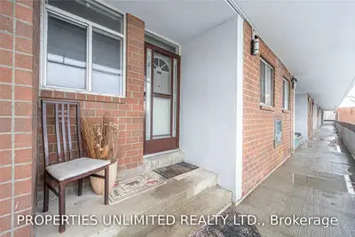 135 Leeward Glenway Street 302, Toronto C11, ON M3C 2Z6
